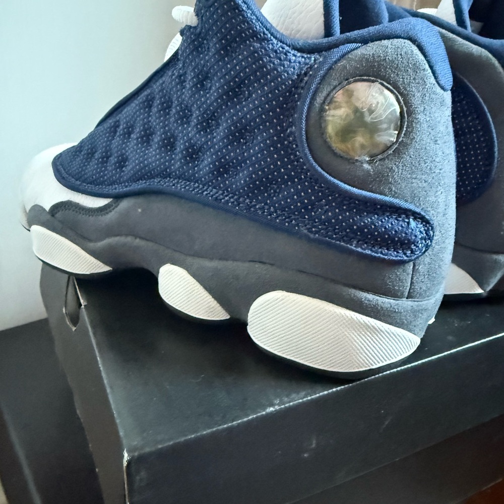 Jordan 13 Retro Navy and University Blue - Picture 5 of 10